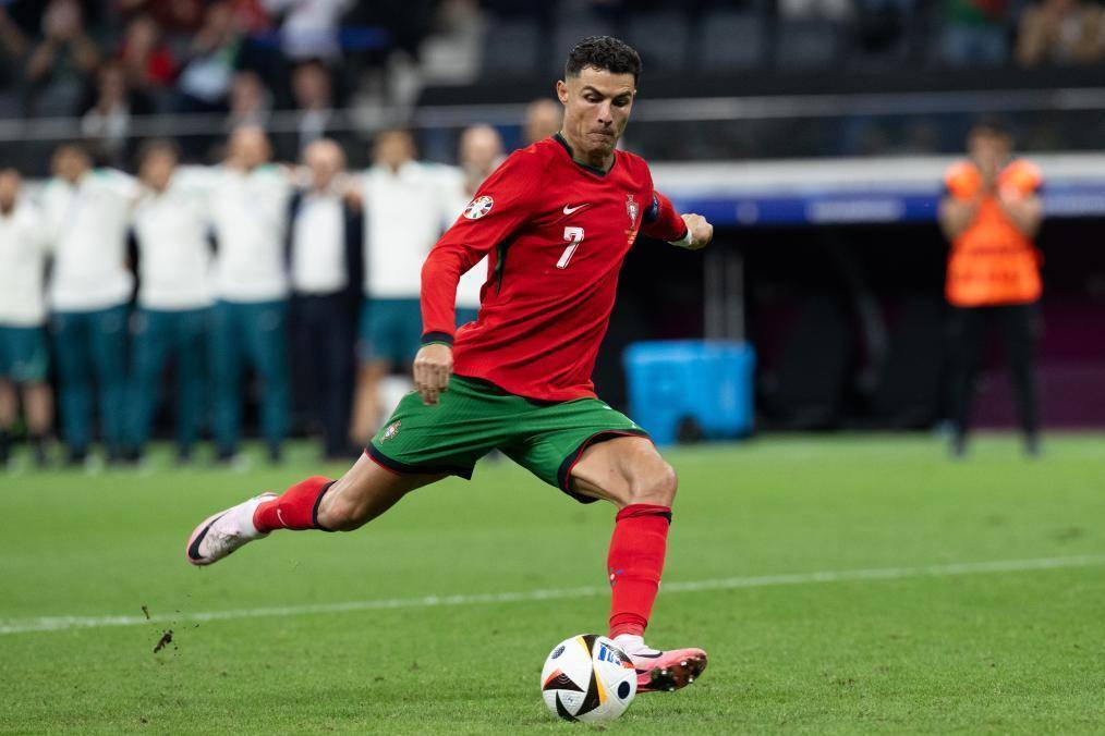 队的表现仍 队的表现仍