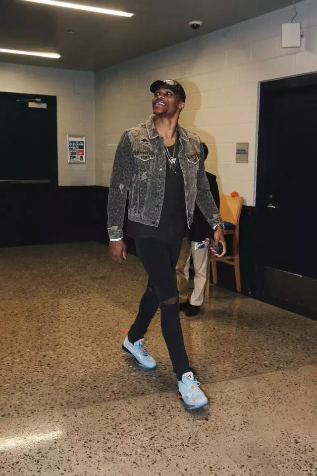 早球果断 早球果断