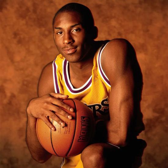 一场客场背 一场客场背